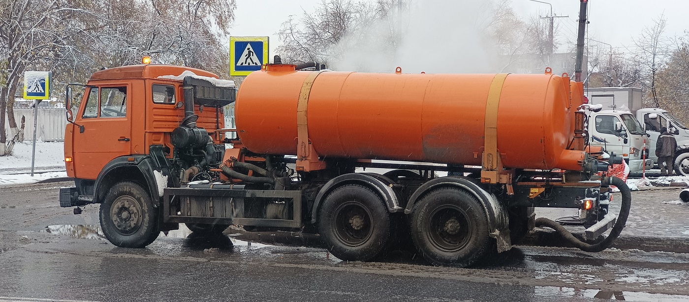 Откачка отходов, септиков, ям, выгребных ям в Уварово