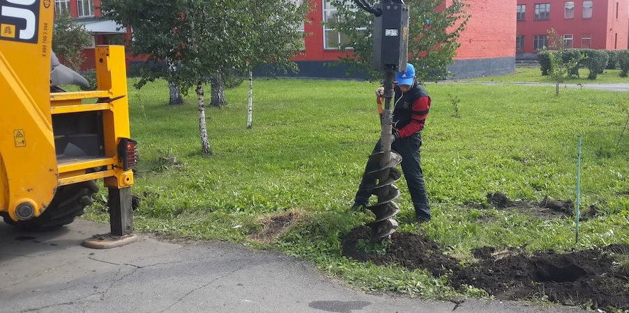 Услуги по бурению грунта под столбы и фундамент в Уварово